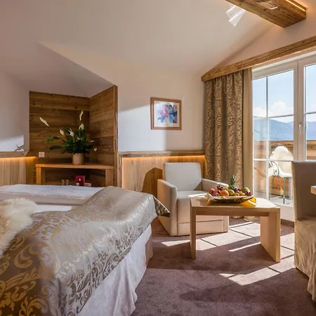 Panorama Royal 4*