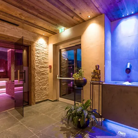 Panorama Royal Hotel 4*